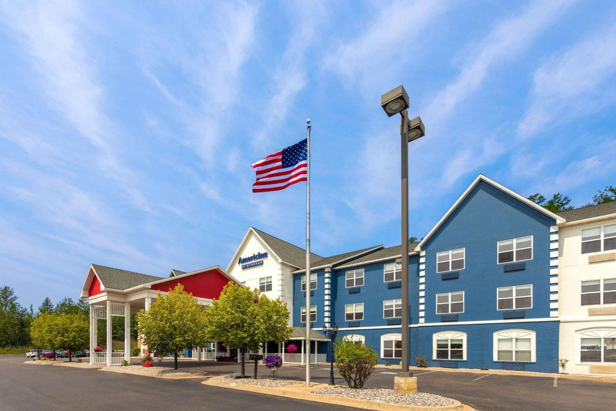 Americinn By Wyndham Iron Mountain Dış mekan fotoğraf